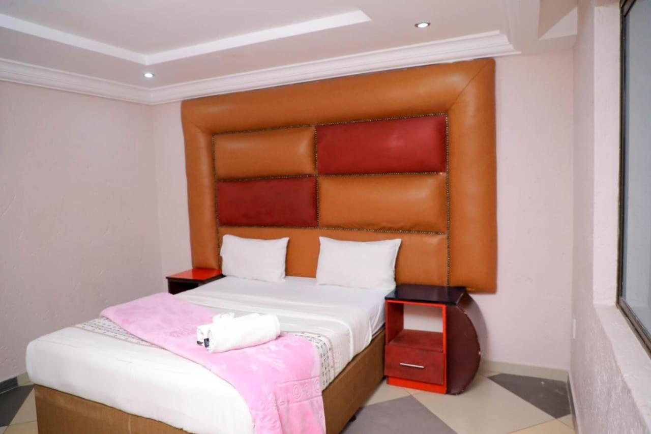 Yeoville Hotel Johannesburg Esterno foto