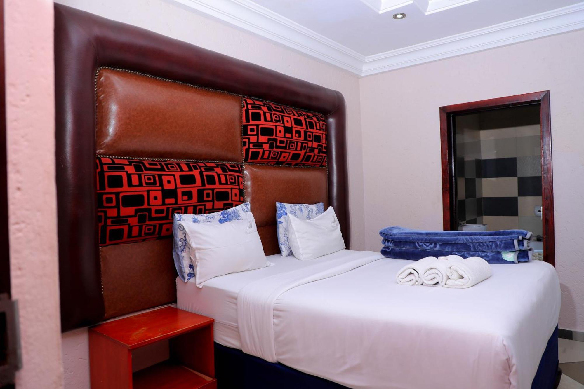 Yeoville Hotel Johannesburg Esterno foto